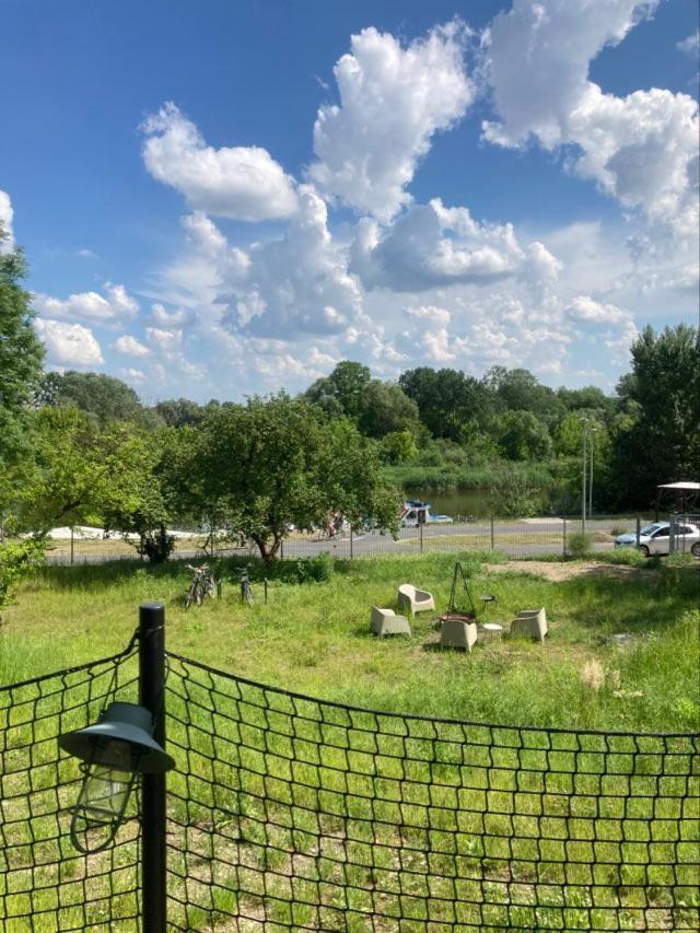 Riverfront Cabins In The Garden Poznan Exterior photo